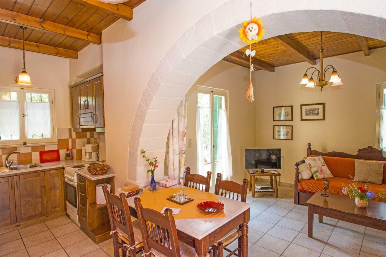 Helianthos Villas Douliana ภายนอก รูปภาพ