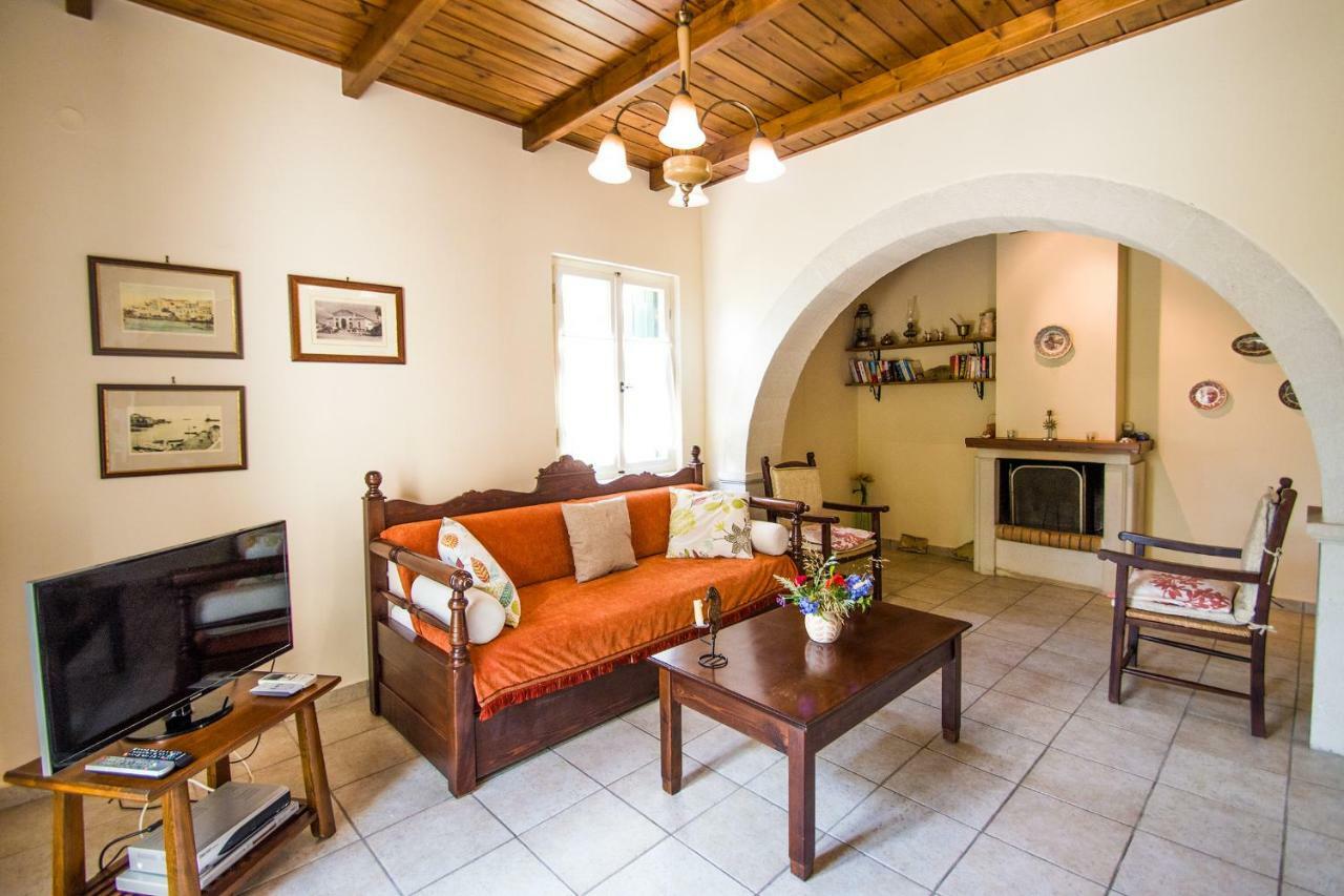 Helianthos Villas Douliana ภายนอก รูปภาพ